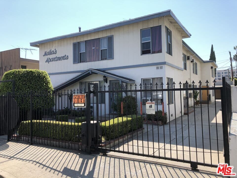 1 bd, 1 ba Apartment in Los Angeles, CA — $1,840/mo — photo 1