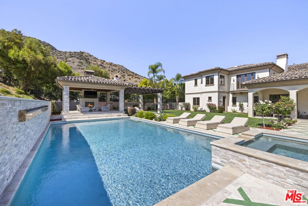 5BR House in Agoura Hills — $35,000/mo