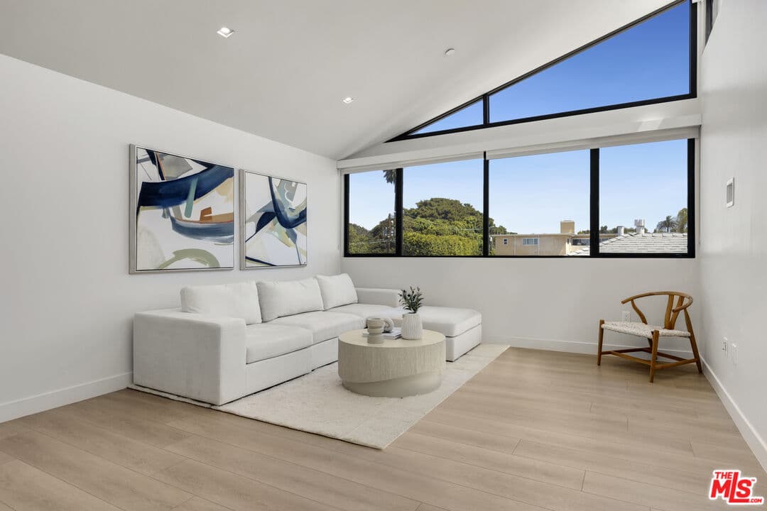 3 bd, 2 ba Condo in Santa Monica, CA — $12,900/mo — photo 1