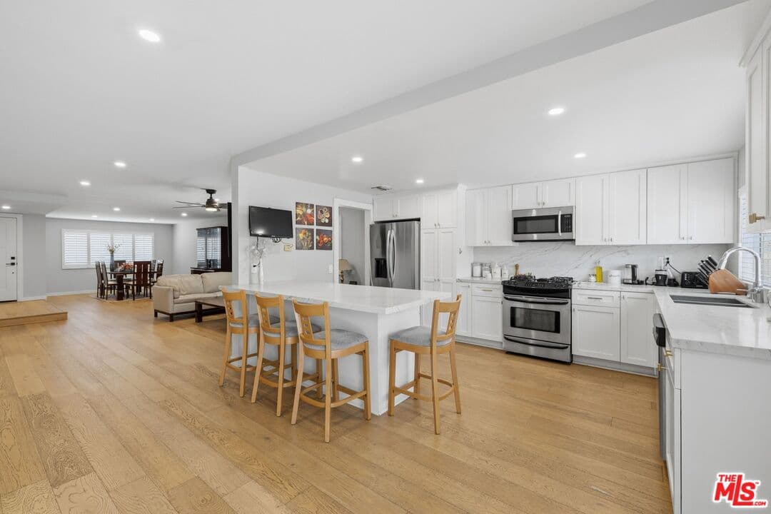 3 bd, 2 ba House in Los Angeles, CA — $5,995/mo — photo 1