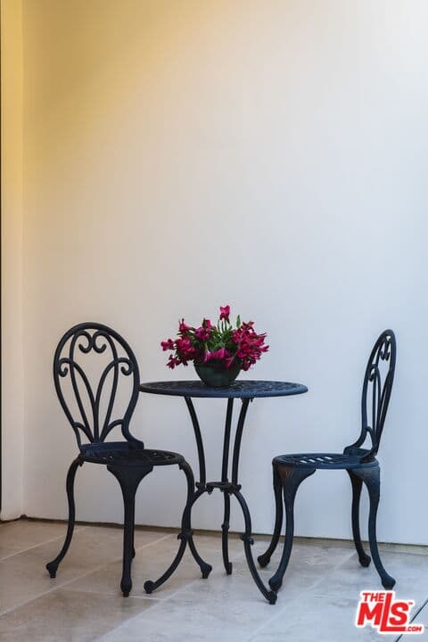 5 bd, 5 ba Townhouse in Pacific Palisades, CA — $25,000/mo — photo 2