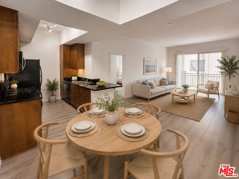 2BR Condo in Marina Del Rey — $3,900/mo
