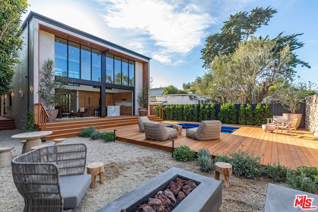 4 bd, 4 ba House in Malibu, CA — $40,000/mo — photo 1