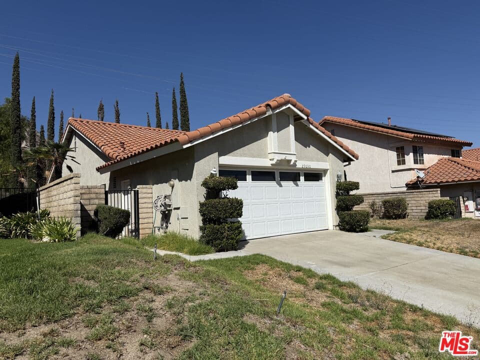 3BR House in Santa Clarita — $3,600/mo