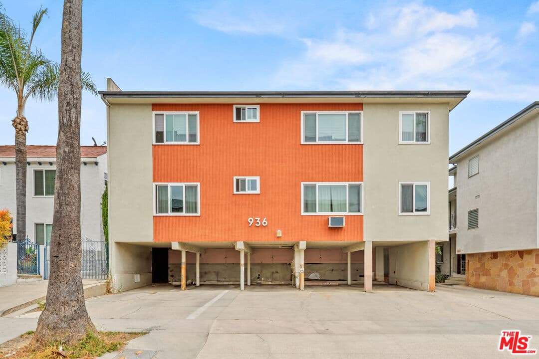 1 bd, 1 ba Apartment in West Hollywood, CA — $2,199/mo — photo 1