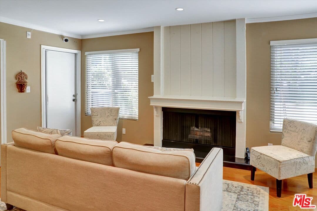 2 bd, 2 ba Condo in Culver City, CA — $3,700/mo — photo 1
