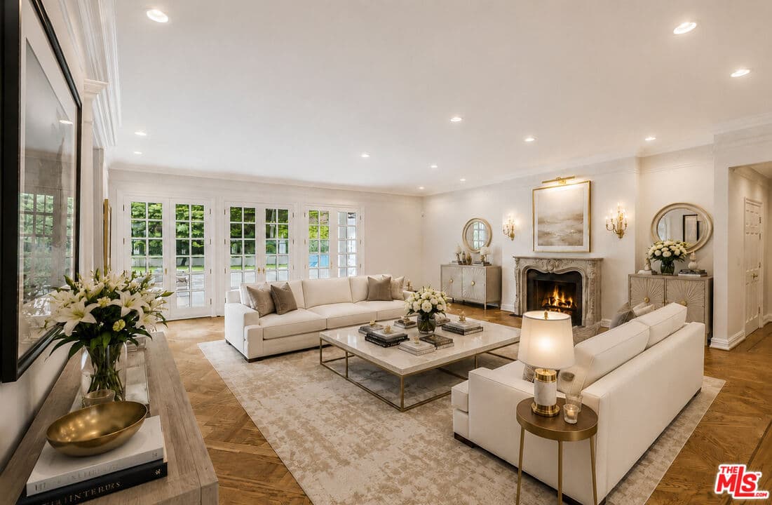 4 bd, 5 ba House in Beverly Hills, CA — $20,800/mo — photo 1