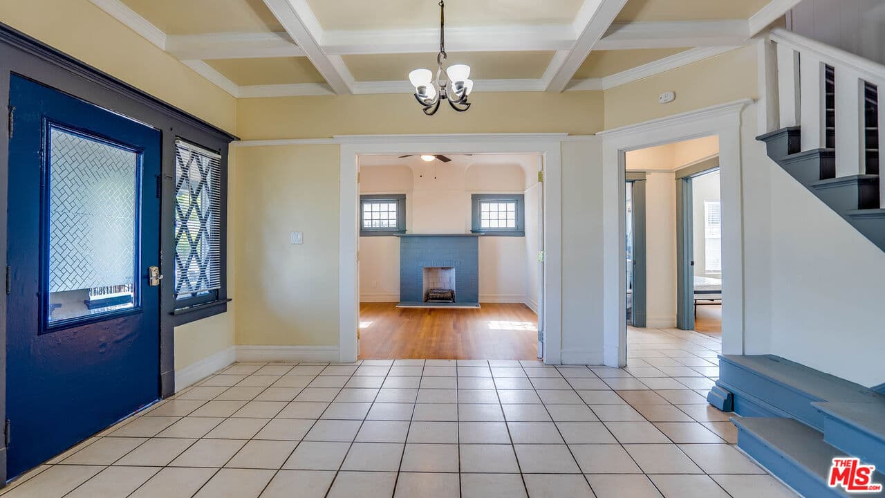 6 bd, 3 ba House in Los Angeles, CA — $1,500/mo — photo 2