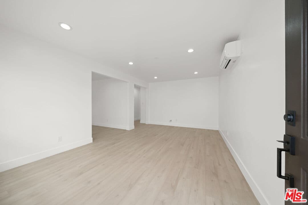 2 bd, 2 ba Apartment in Long Beach, CA — $3,600/mo — photo 2