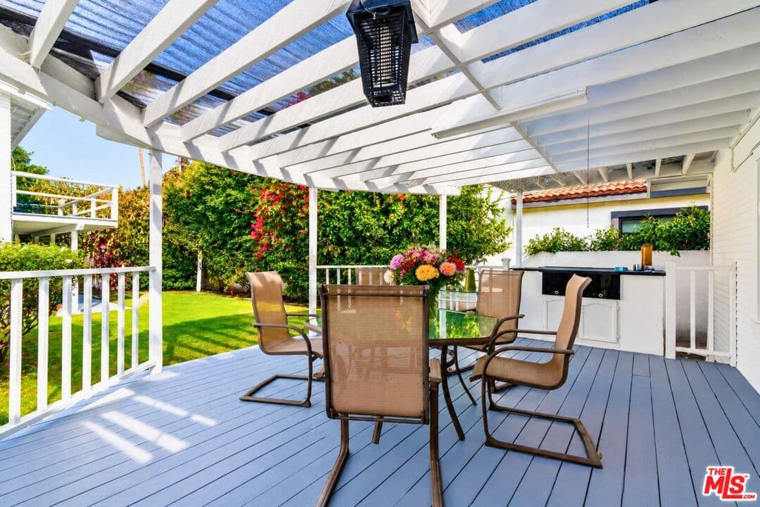 3 bd, 2 ba House in Beverly Hills, CA — $7,200/mo — photo 2
