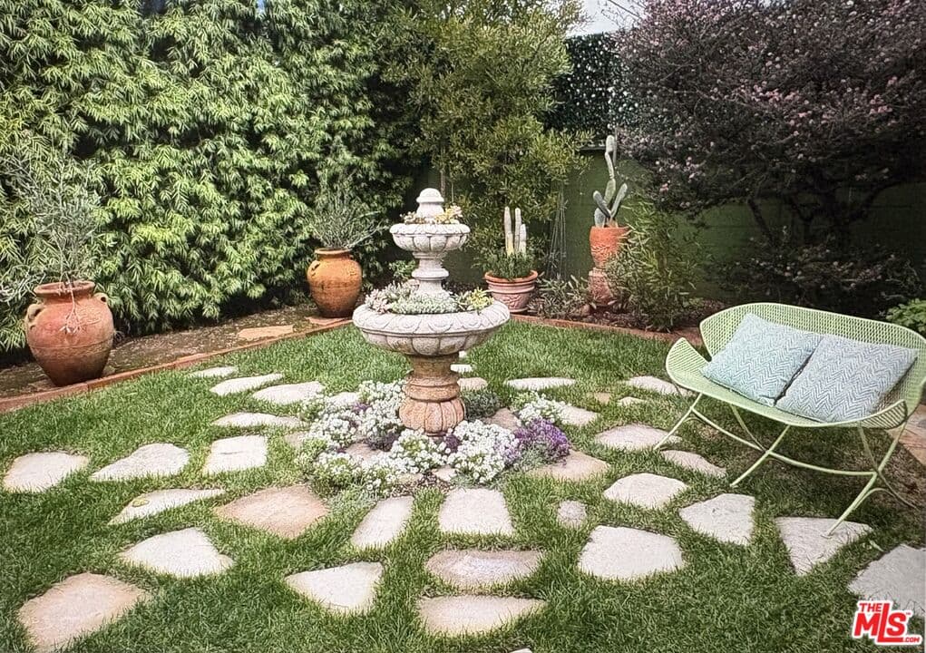 Studio, 1 ba House in Los Angeles, CA — $3,000/mo — photo 1
