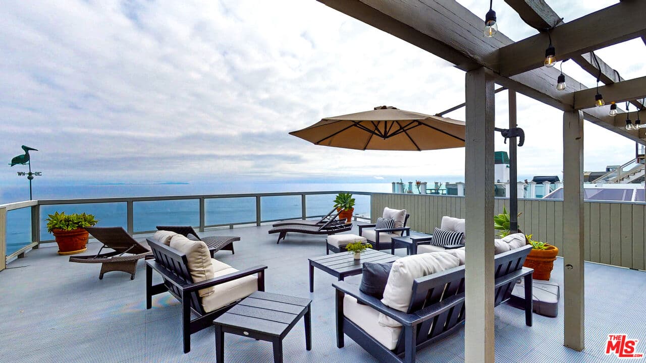 3 bd, 4 ba House in Malibu, CA — $30,000/mo — photo 1