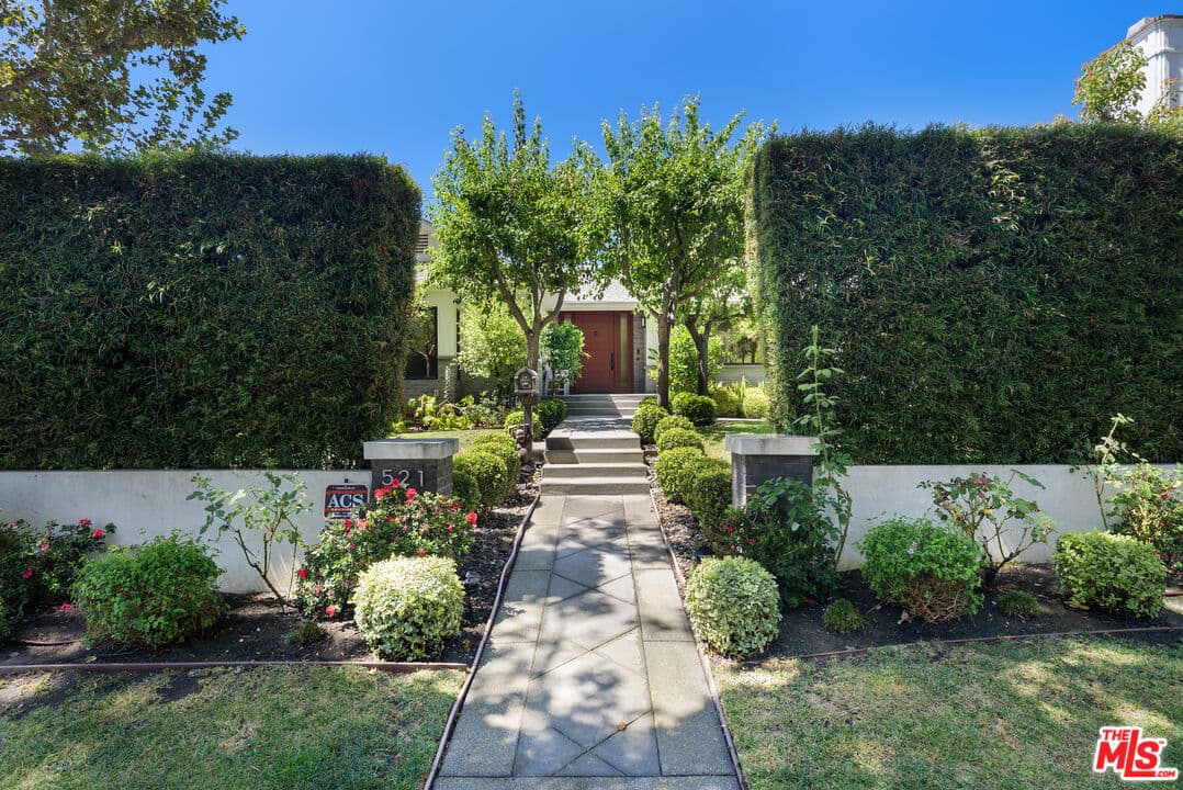 4 bd, 6 ba House in Los Angeles, CA — $26,500/mo — photo 2