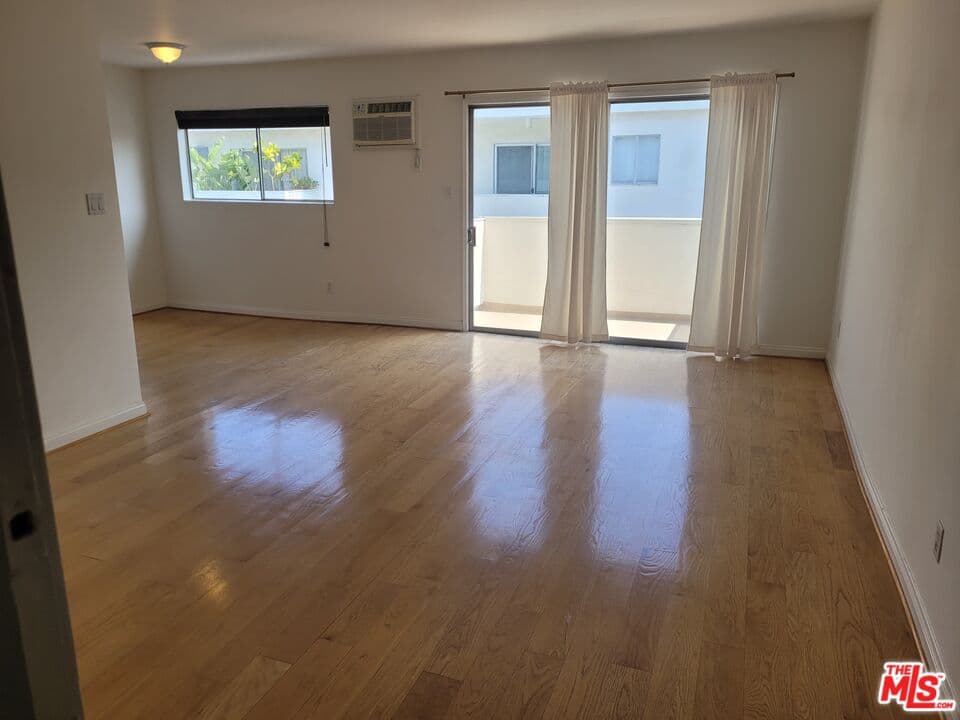1 bd, 1 ba Condo in West Hollywood, CA — $2,200/mo — photo 2