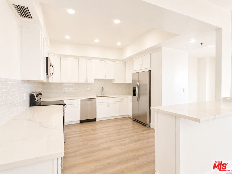 4 bd, 4 ba Apartment in Los Angeles, CA — $13,000/mo — photo 1