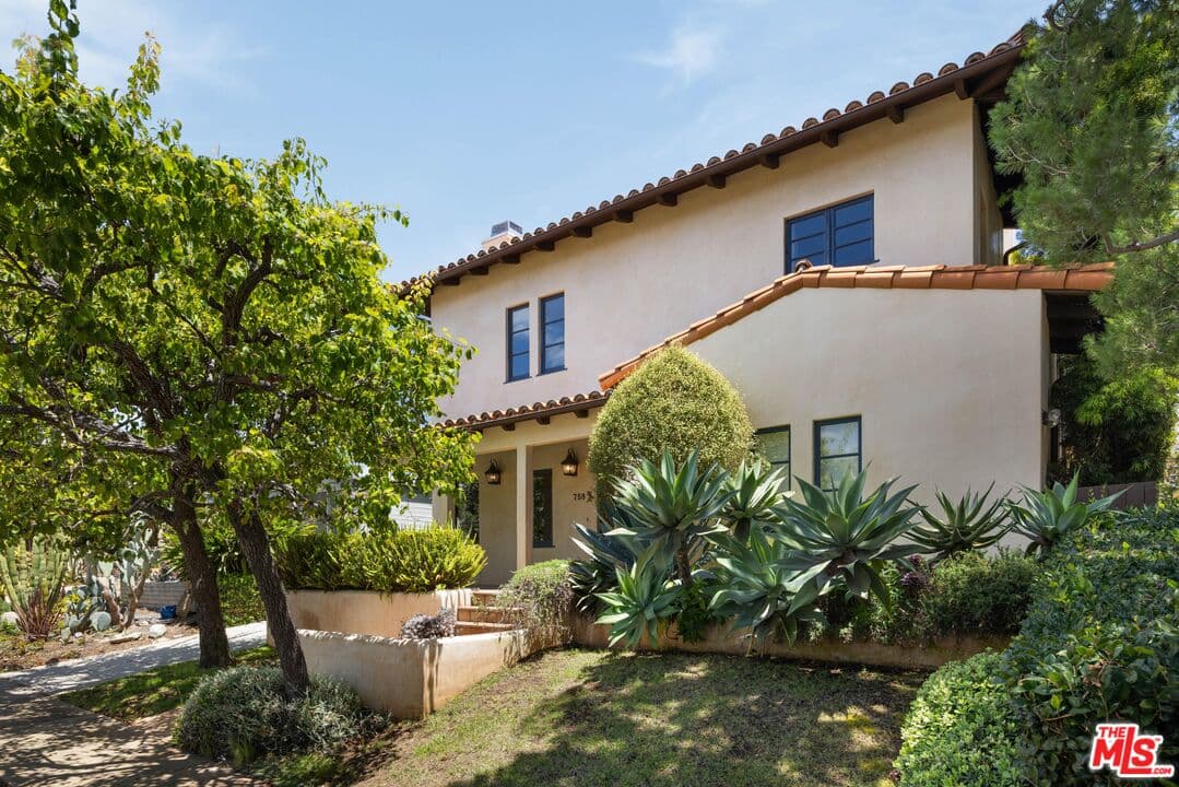 4 bd, 4 ba House in Los Angeles, CA — $15,000/mo — photo 1