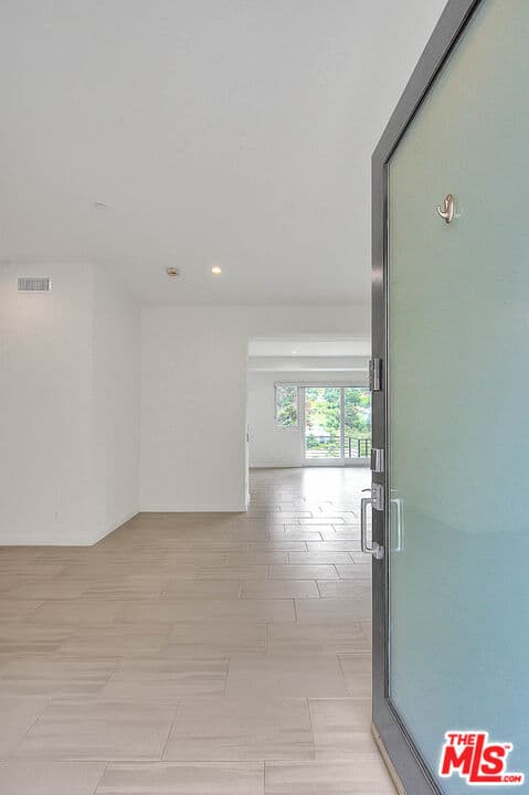 3 bd, 4 ba House in Los Angeles, CA — $8,500/mo — photo 2