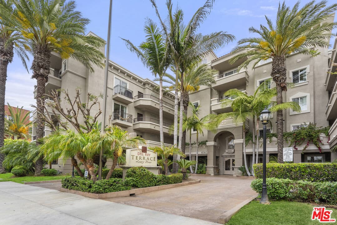 3 bd, 3 ba Condo in Marina Del Rey, CA — $5,400/mo — photo 1