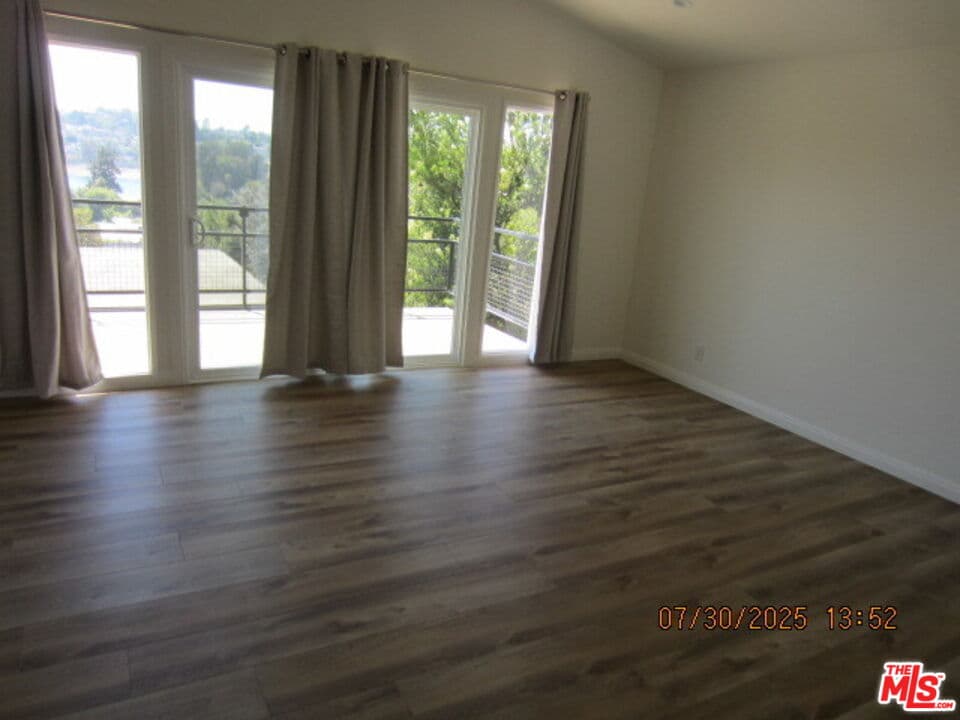 3 bd, 2 ba Apartment in Los Angeles, CA — $5,200/mo — photo 2