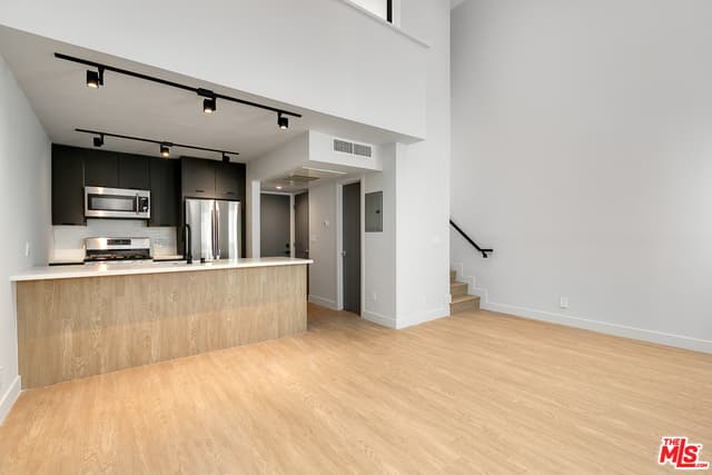 1 bd, 2 ba Apartment in Los Angeles, CA — $3,695/mo — photo 1