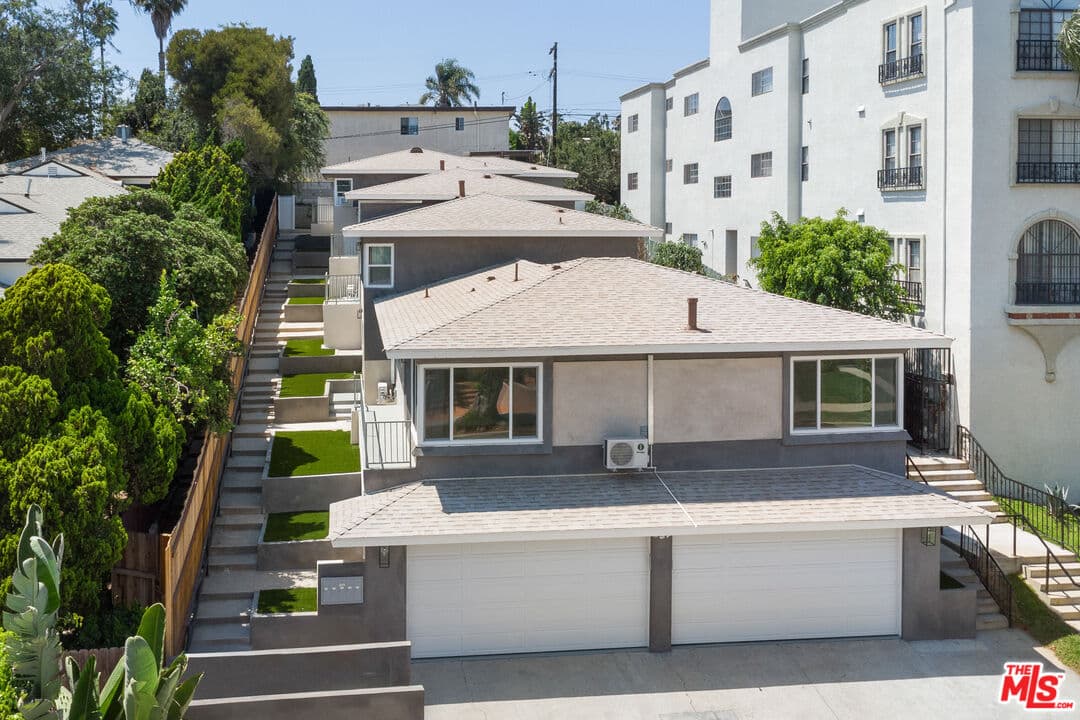 2 bd, 2 ba House in Los Angeles, CA — $3,600/mo — photo 1