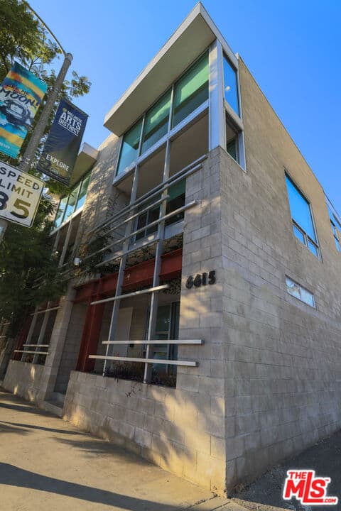 2BR Condo in Los Angeles β $9,500/mo