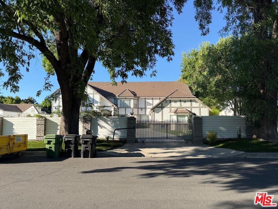 7BR House in Los Angeles β $19,000/mo