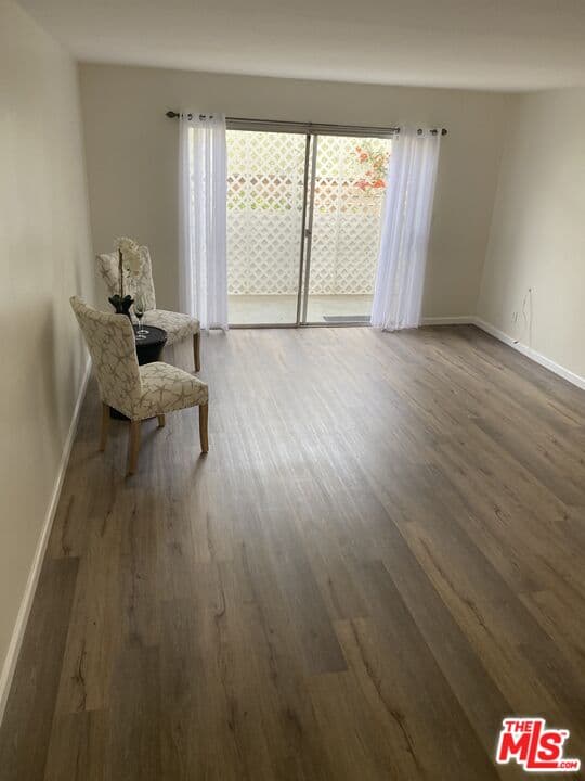 4 bd, 3 ba Townhouse in Santa Monica, CA — $6,850/mo — photo 2