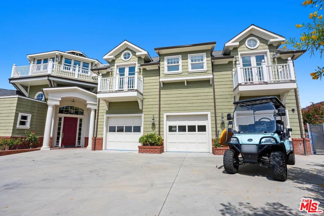 4 bd, 5 ba House in Malibu, CA — $45,900/mo — photo 2