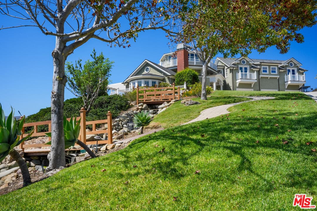 4 bd, 5 ba House in Malibu, CA — $45,900/mo — photo 1