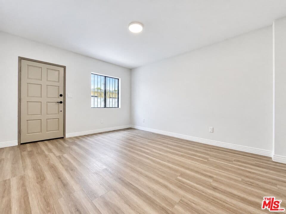 1 bd, 1 ba Apartment in Los Angeles, CA — $2,095/mo — photo 1