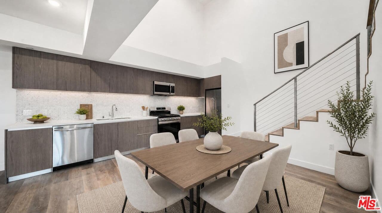 3 bd, 3 ba Townhouse in Los Angeles, CA — $5,900/mo — photo 1
