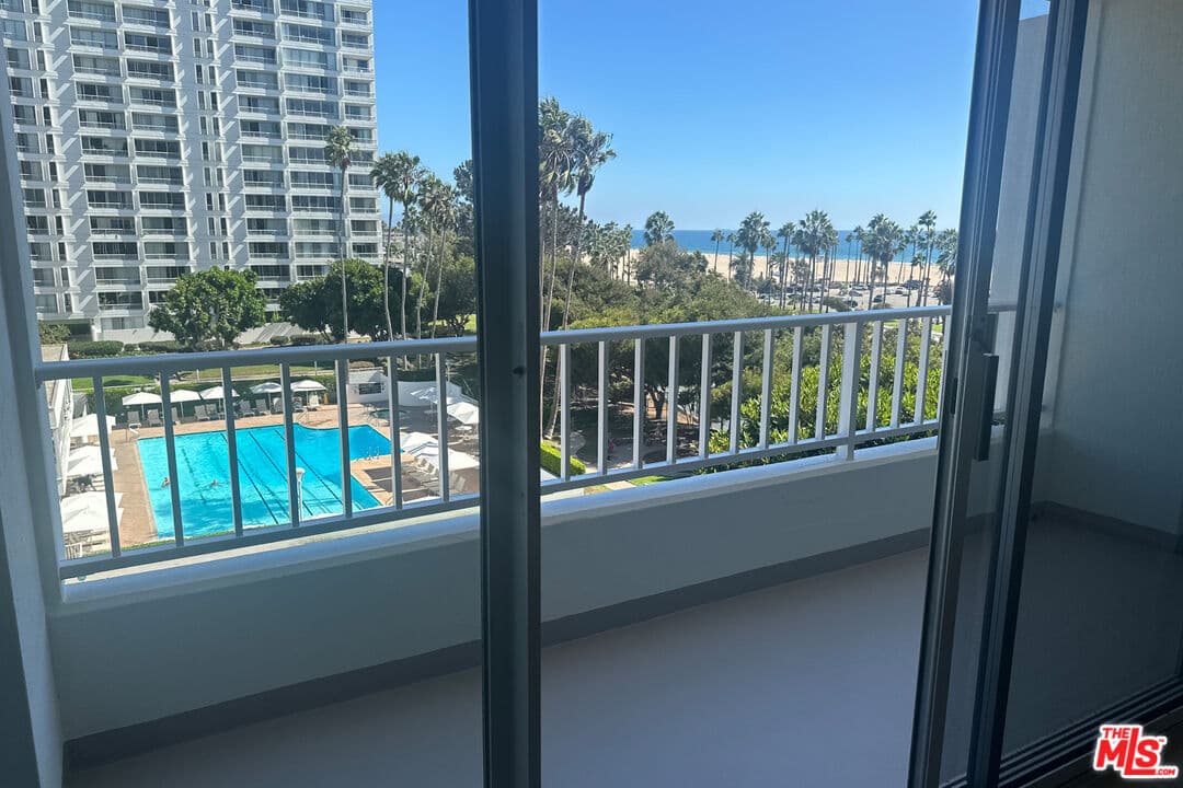 2 bd, 2 ba Apartment in Santa Monica, CA — $6,205/mo — photo 2