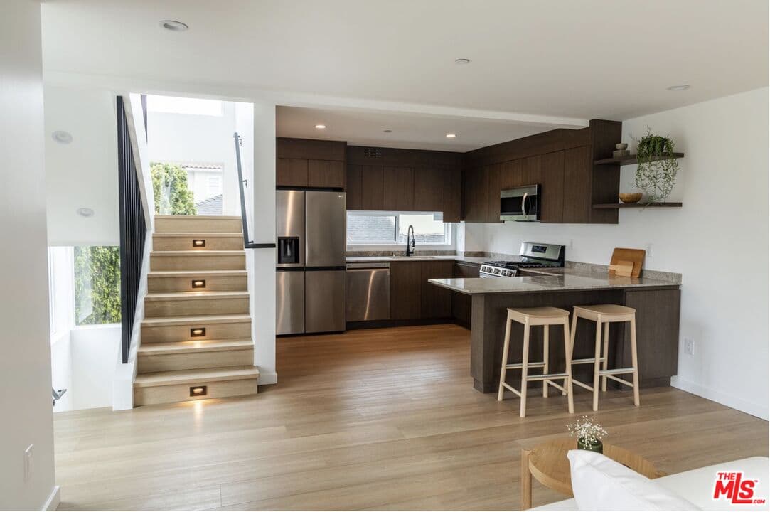 3 bd, 4 ba Townhouse in Los Angeles, CA — $4,299/mo — photo 1