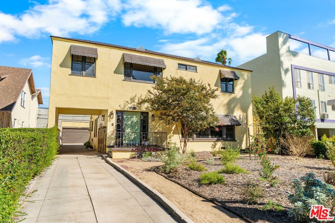 4 bd, 3 ba House in Los Angeles, CA — $6,250/mo — photo 2
