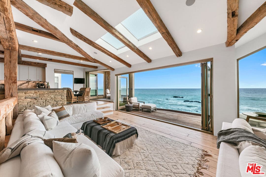 3 bd, 5 ba House in Malibu, CA — $50,000/mo — photo 2
