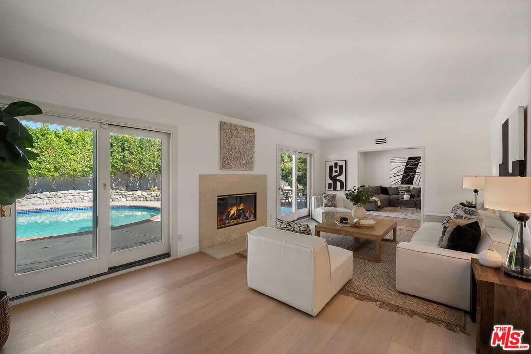 4 bd, 3 ba House in Calabasas, CA — $7,500/mo — photo 2