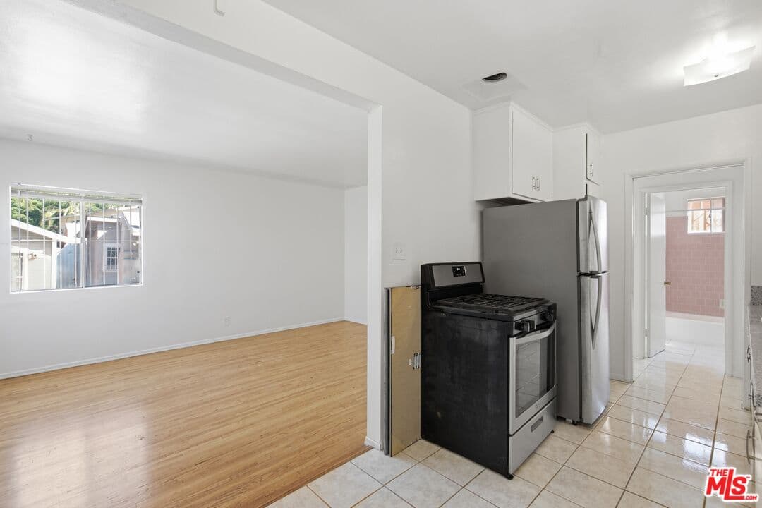 1 bd, 1 ba House in Los Angeles, CA — $1,749/mo — photo 2