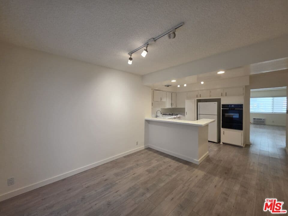3 bd, 2 ba Apartment in Los Angeles, CA — $3,800/mo — photo 1