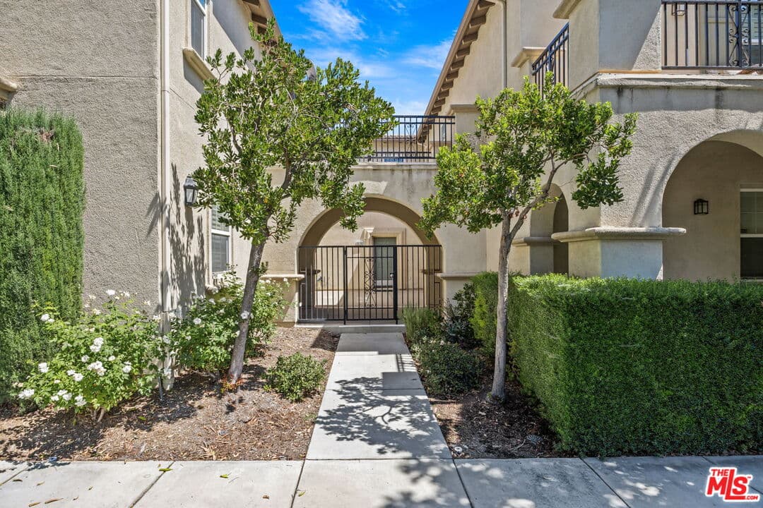 3BR Townhouse in Chino — $3,500/mo