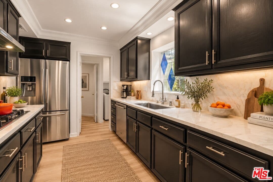 5 bd, 3 ba House in Los Angeles, CA — $9,500/mo — photo 1
