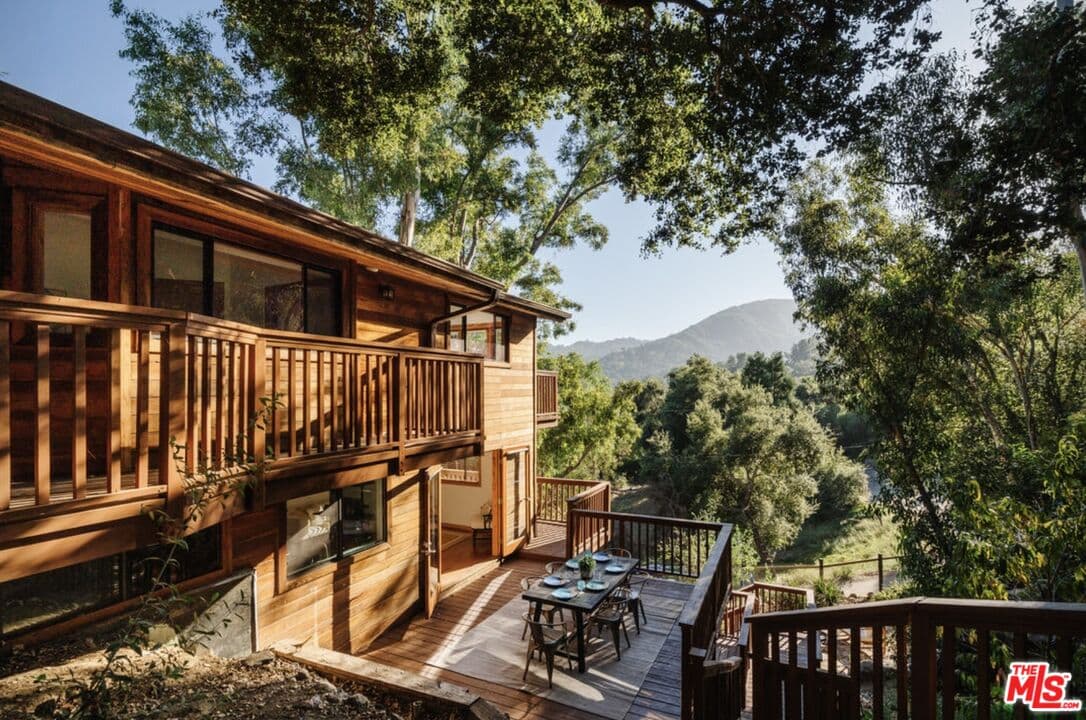 4 bd, 4 ba House in Topanga, CA — $6,500/mo — photo 2
