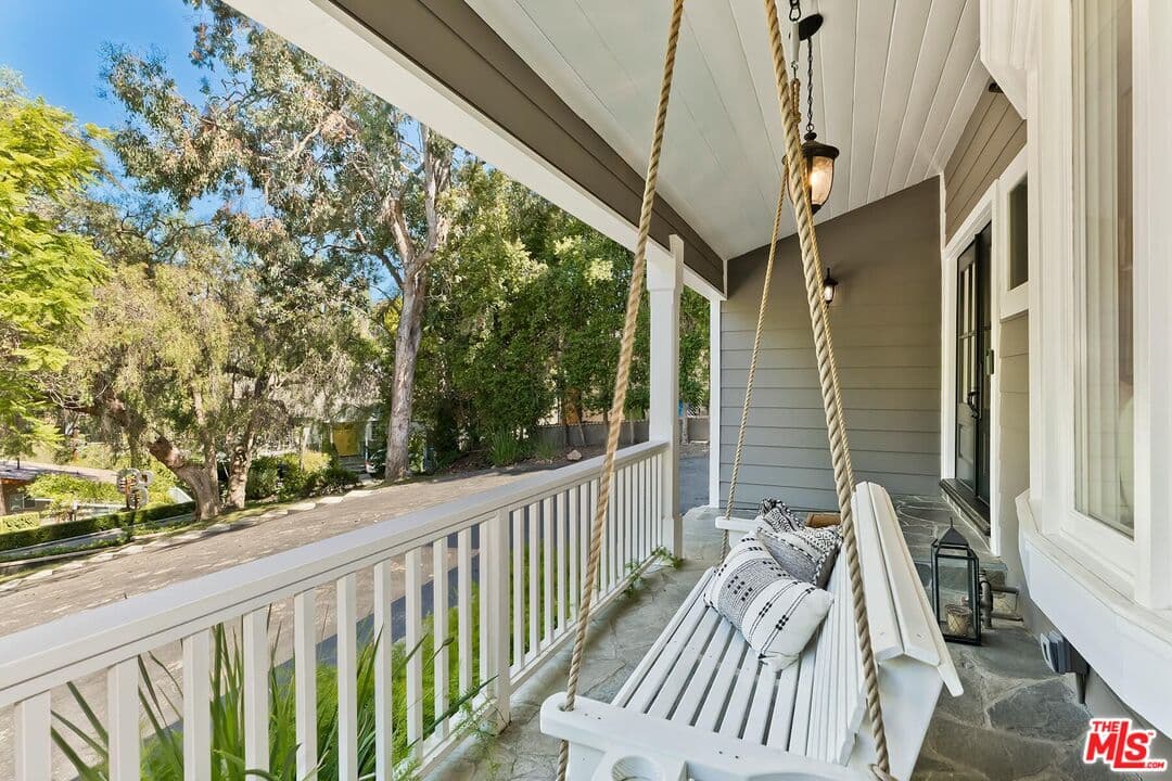 4 bd, 4 ba House in Sherman Oaks, CA — $9,800/mo — photo 2
