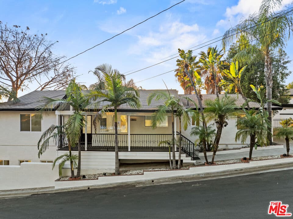 5 bd, 3 ba House in Los Angeles, CA — $6,900/mo — photo 1