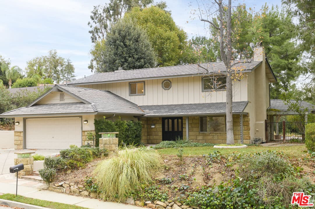 4 bd, 3 ba House in Calabasas, CA — $6,995/mo — photo 2