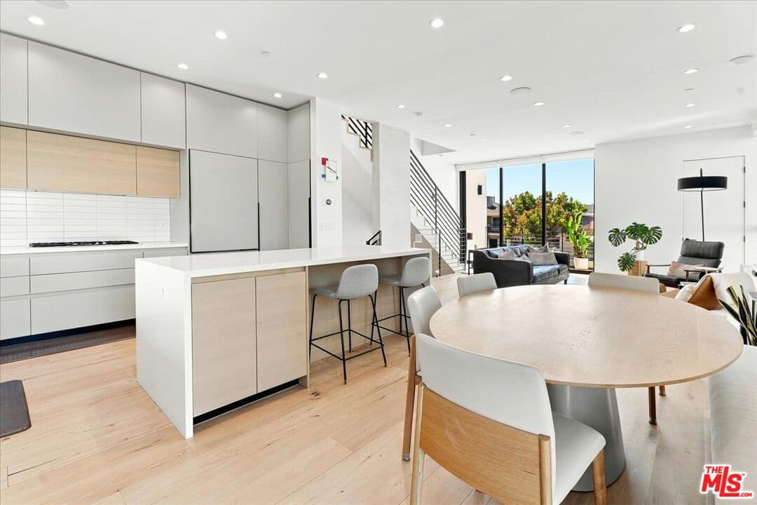 3 bd, 3 ba House in Los Angeles, CA — $10,500/mo — photo 1