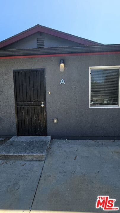 3 bd, 3 ba Apartment in Los Angeles, CA — $3,300/mo — photo 1