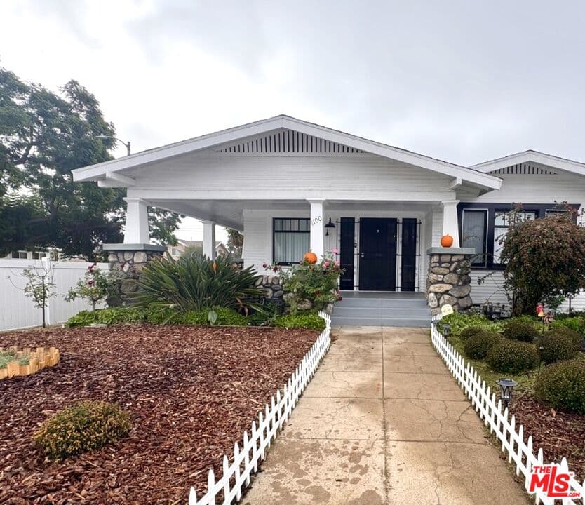 6BR House in Los Angeles β $5,750/mo