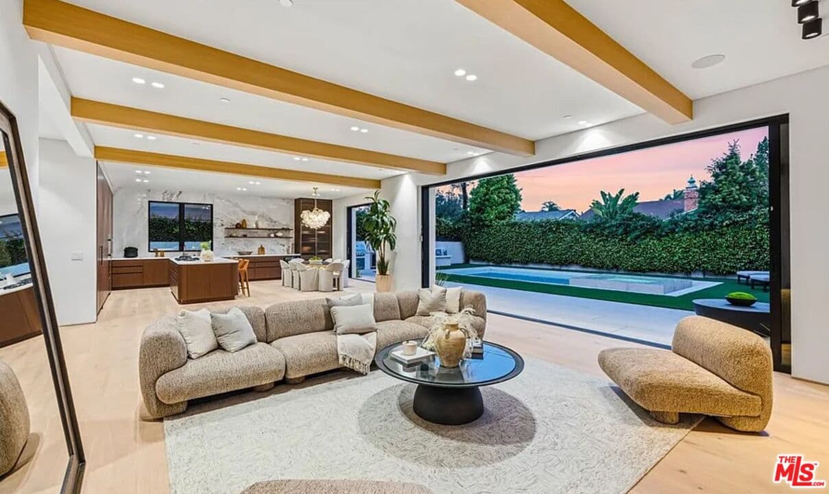 6 bd, 7 ba House in Los Angeles, CA — $29,000/mo — photo 2