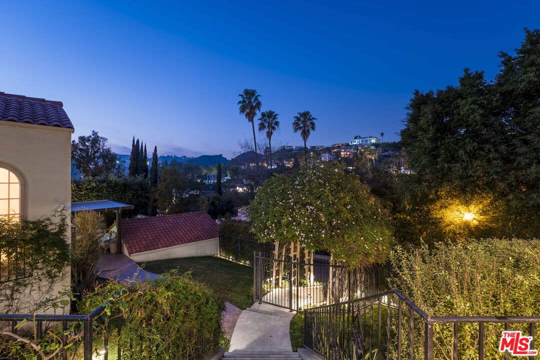 4 bd, 3 ba House in Los Angeles, CA — $9,995/mo — photo 2